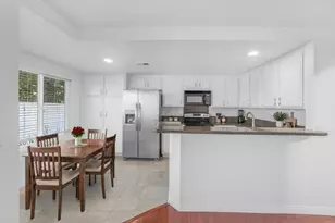 10679 Glendover Ln, San Diego, CA 92126 - Photo 4