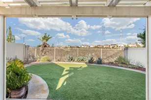 10679 Glendover Ln, San Diego, CA 92126 - Photo 32