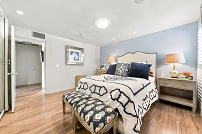 9126 Marina Pacifica Drive, Long Beach, CA 90803 - Photo 8