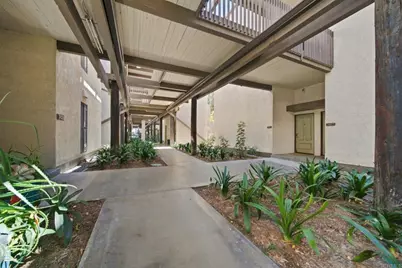 9126 Marina Pacifica Drive, Long Beach, CA 90803 - Photo 18