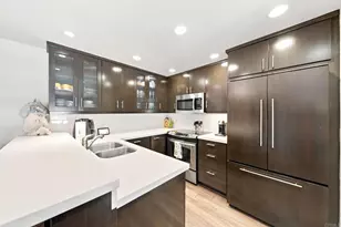 9126 Marina Pacifica Dr, Long Beach, CA 90803 - Photo 2
