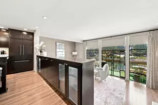 9126 Marina Pacifica Dr, Long Beach, CA 90803 - Photo 10