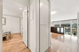 9126 Marina Pacifica Dr, Long Beach, CA 90803 - Photo 6