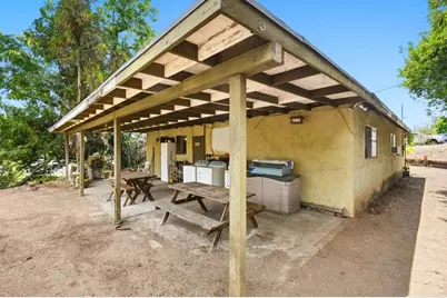 9049 Bubbling Wells Rd, Lakeside, CA 92040 - Photo 18