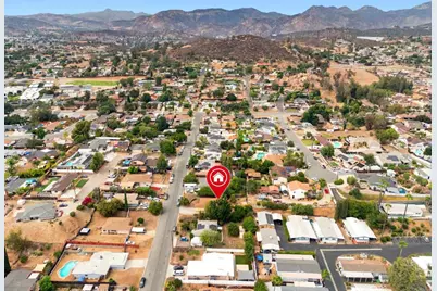 9049 Bubbling Wells Rd, Lakeside, CA 92040 - Photo 24