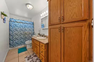 10520 California Ave, South Gate, CA 90280 - Photo 20