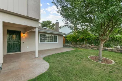 3813 Sierra Morena Avenue, Carlsbad, CA 92010 - Photo 2