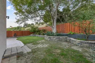 3813 Sierra Morena Avenue, Carlsbad, CA 92010 - Photo 32