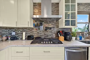 7008 Hybeth Dr, La Mesa, CA 91941 - Photo 14