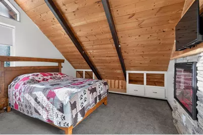 332 E Fairway Blvd, Big Bear City, CA 92314 - Photo 10