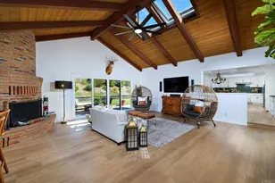 1598 Mesa Verde Dr, Vista, CA 92084 - Photo 6