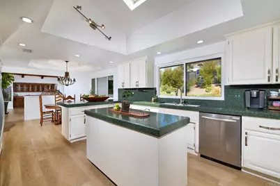 1598 Mesa Verde Drive, Vista, CA 92084 - Photo 12