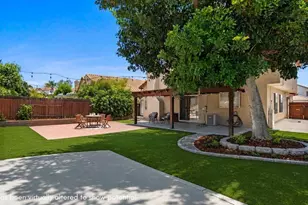 39701 Kilkare Cir, Murrieta, CA 92562 - Photo 2