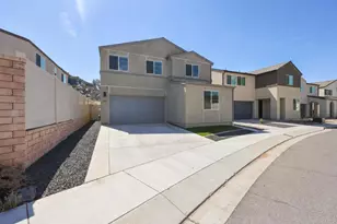 253 Paddock Ln, Fallbrook, CA 92028 - Photo 10