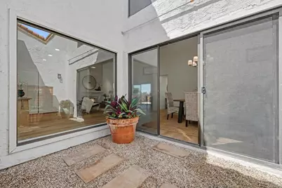 1604 Caminito Asterisco, La Jolla, CA 92037 - Photo 16