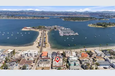 806 Manhattan Ct, Pacific Beach (San Diego), CA 92109 - Photo 12