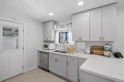 12010 Lakeside Court, Lakeside, CA 92040 - Photo 10