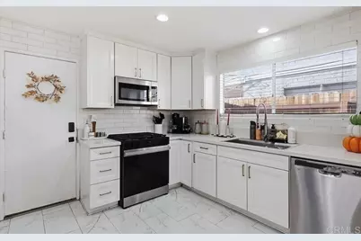 428 Sacramento Avenue, Spring Valley, CA 91977 - Photo 2