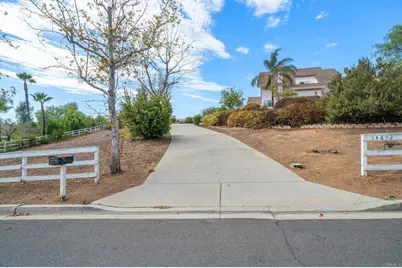 14692 Sunrise Canyon Road, Poway, CA 92064 - Photo 26