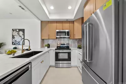12122 Royal Birkdale Row #303, San Diego, CA 92128 - Photo 4
