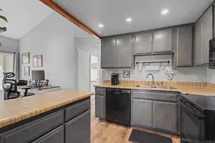 10028 Chavacan Ln, Spring Valley, CA 91977 - Photo 14
