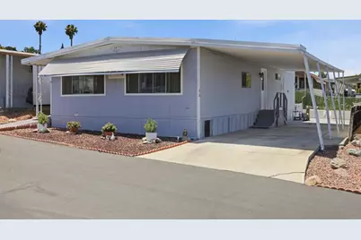 718 Sycamore #26, Vista, CA 92083 - Photo 1