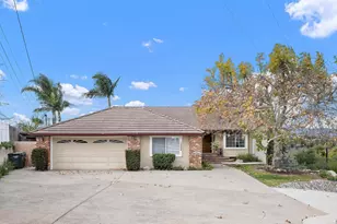 1366 Via Feliz, Fallbrook, CA 92028 - Photo 2