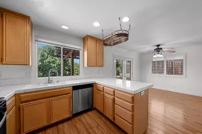 1323 Navello, El Cajon, CA 92021 - Photo 12