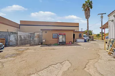 1037 Harding Ave, National City, CA 91950 - Photo 18