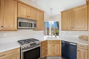 31118 Calle Aragon, Temecula, CA 92592 - Photo 12