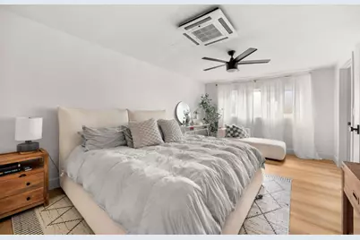2690 Cowley Way, San Diego, CA 92110 - Photo 4