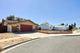 8761 Celestine Ave, San Diego, CA 92123 - Photo 4