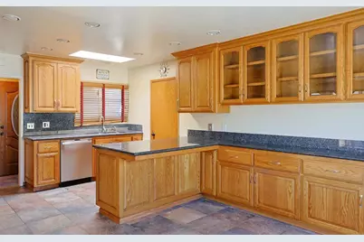 8761 Celestine Avenue, San Diego, CA 92123 - Photo 12