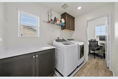 28464 Fressia Drive, Winchester, CA 92596 - Photo 14