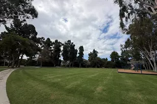 8025 Camino Kiosco, San Diego, CA 92122 - Photo 18