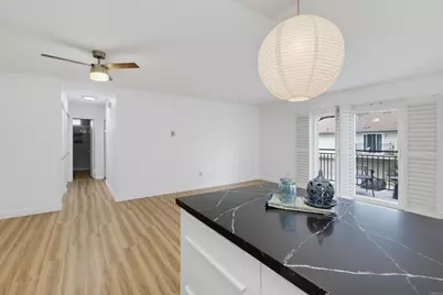 8025 Camino Kiosco, San Diego, CA 92122 - Photo 6