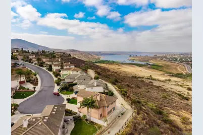 2586 Fresh Waters Court, Spring Valley, CA 91978 - Photo 6