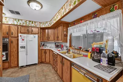 43790 Rassle Dr, Hemet, CA 92544 - Photo 6
