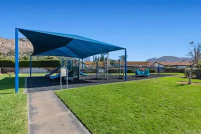 4972 Lake Shore Court, Fallbrook, CA 92028 - Photo 18