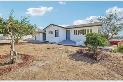 1477 Montgomery Drive, Vista, CA 92084 - Photo 2