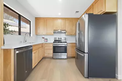 2032 Fiesta, Escondido, CA 92027 - Photo 10