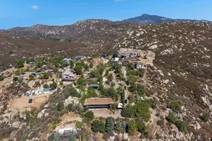 9677 Mizpah Ln, Descanso, CA 91916 - Photo 8