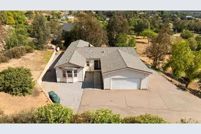 18453 Ramona View Dr, Ramona, CA 92065 - Photo 2