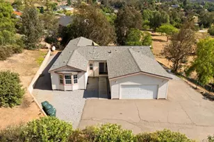 18453 Ramona View Dr, Ramona, CA 92065 - Photo 2