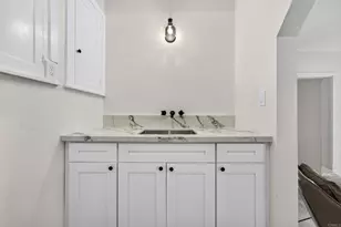 2421 Brant St, San Diego, CA 92101 - Photo 44