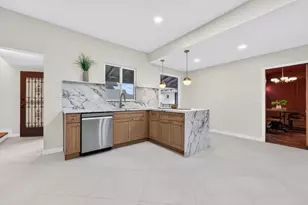 2421 Brant St, San Diego, CA 92101 - Photo 16