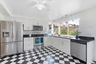 5359 Jazmin Ct, San Diego, CA 92124 - Photo 12