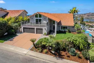 741 Santa Olivia, Solana Beach, CA 92075 - Photo 2