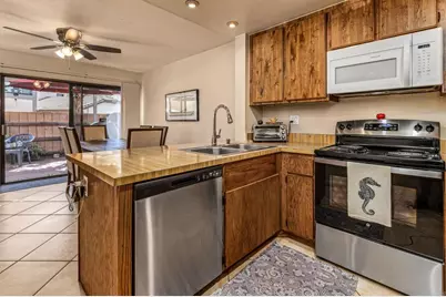 5257 Edge Park Way, San Diego, CA 92124 - Photo 2