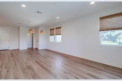10541 Graphite Street, Spring Valley, CA 91977 - Photo 6